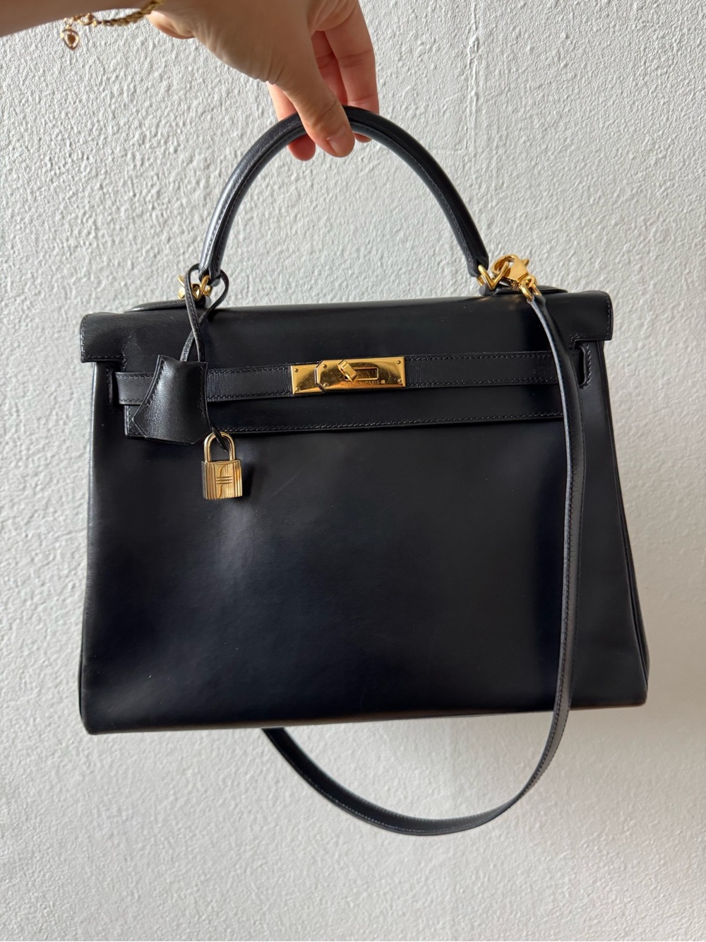 Hermes Kelly 32 Retourne Noir Box Calf in GHW